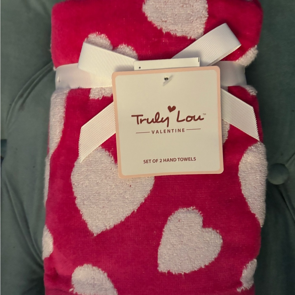 Truly Lou Pink and White Heart Towels